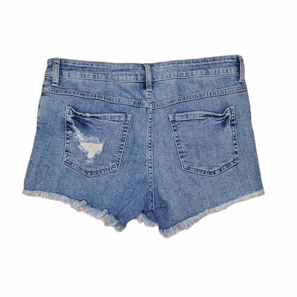 JUST USA DISTRESSED FRAYED DENIM JEAN SHORTS - Picture 2 of 8